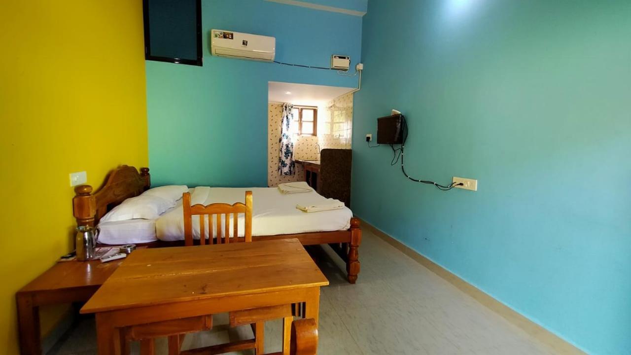 Shrushthee Guest House Vagator Kültér fotó
