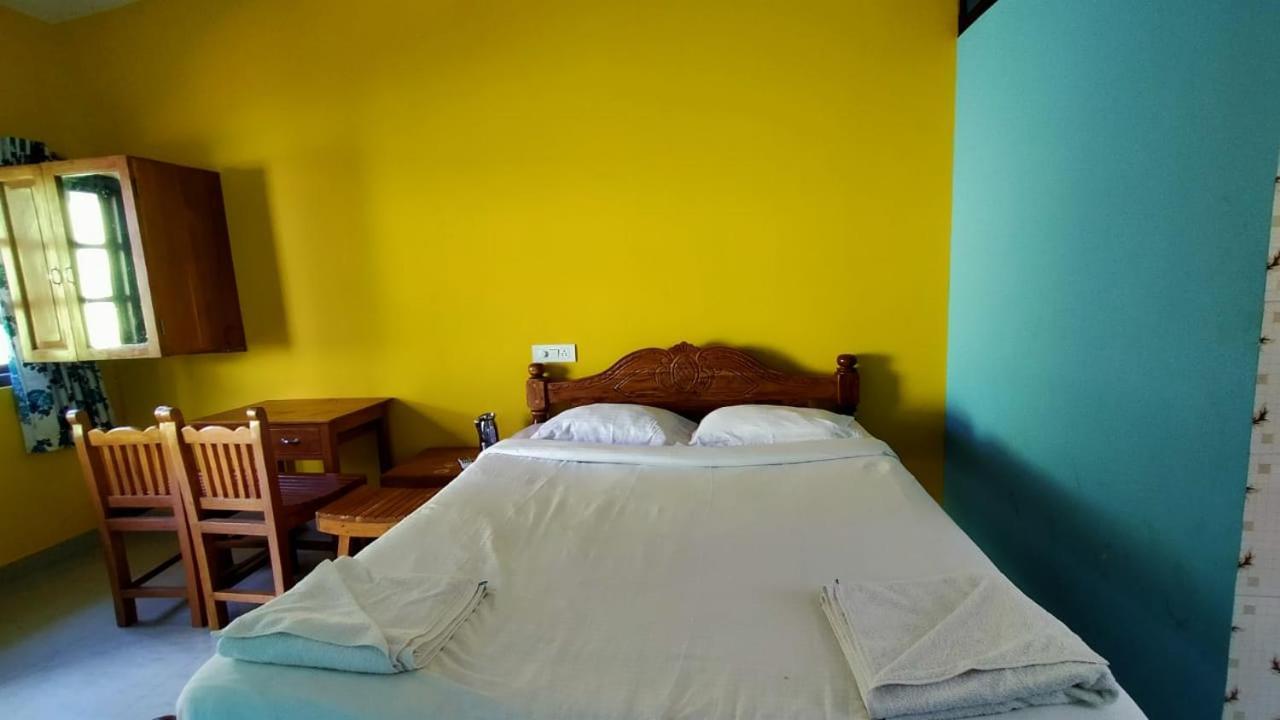 Shrushthee Guest House Vagator Kültér fotó